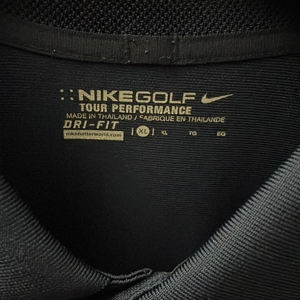 🔥🔥 Nike Dry Essential Solid Polo for Men Size: XL🔥🔥